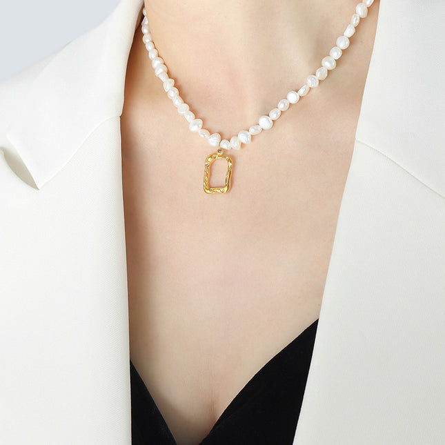 Glossy Necklace