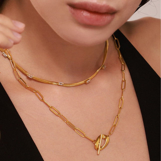 Mia Necklace