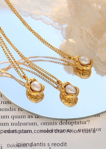 European and American titanium steel gold-plated fashion Cuban chain niche design natural freshwater pearl inlaid special-shaped pendant necklace