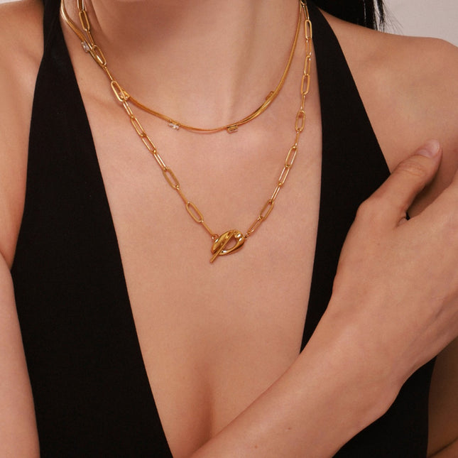 Mia Necklace