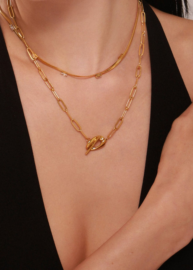 Mia Necklace