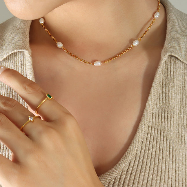 European and American style flat chain personality freshwater pearl splicing chain necklace titanium steel gold-plated clavicle chain manufacturers a piece of delivery