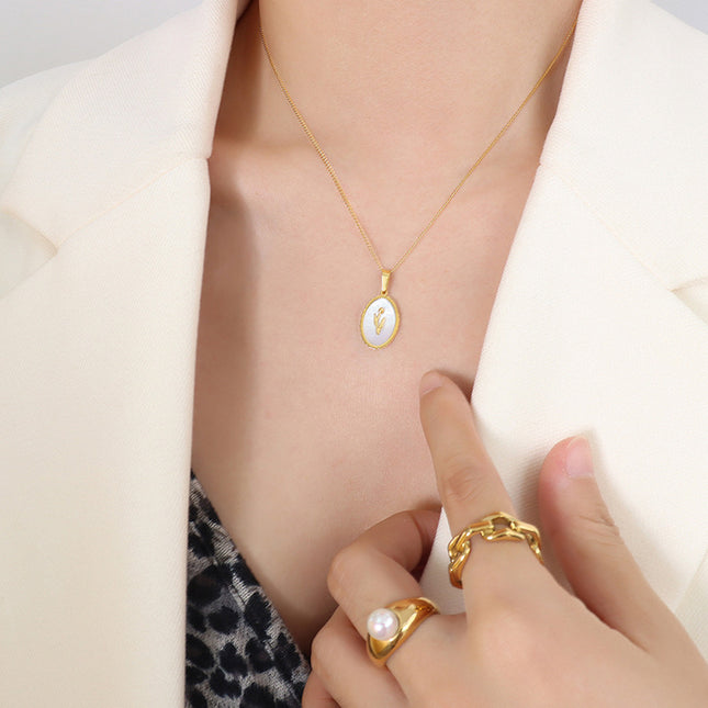 Cubo Necklace