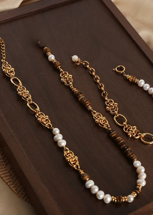Lucana Necklace