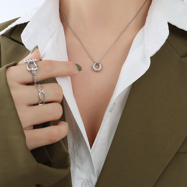 Crene Necklace