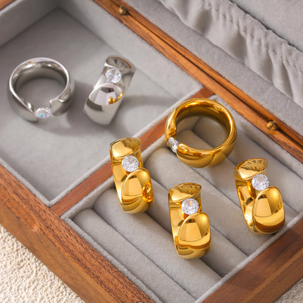Lovey Ring