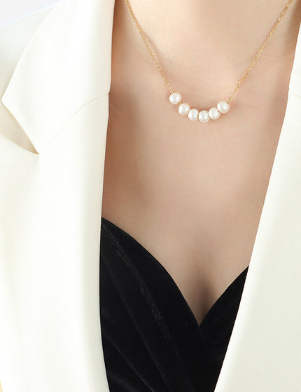 Titro Necklace