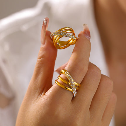 Pommy Ring
