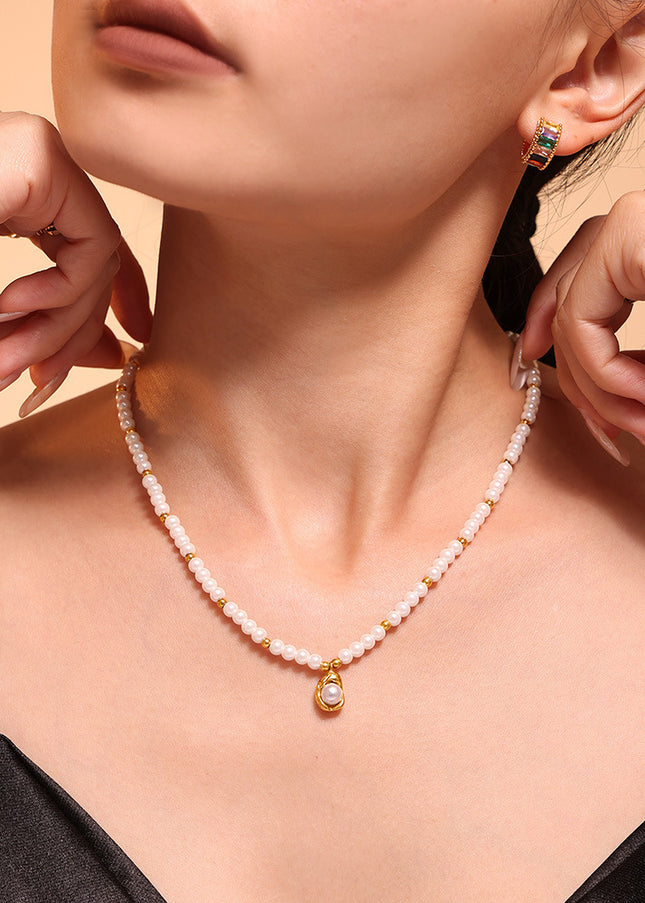 Mystery Li light luxury Shi Jia shell beads beaded handmade necklace female titanium steel plated 18k gold sweet clavicle chain spot wholesale