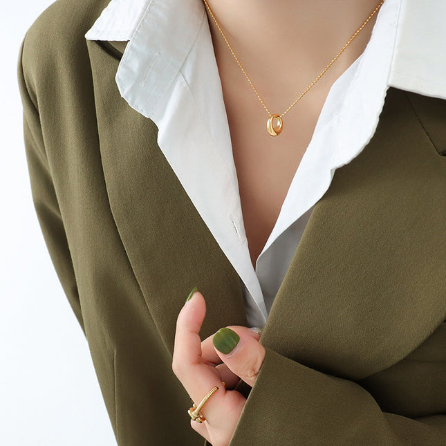 Crene Necklace