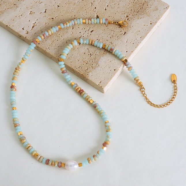 Cross-border new creative niche retro palace style gorgeous fashion hand-beaded clavicle chain pearl light luxury necklace