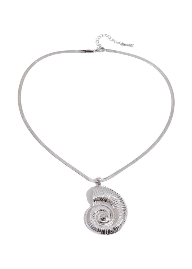Silvershell Necklace