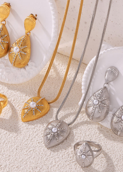 Meadow Necklace