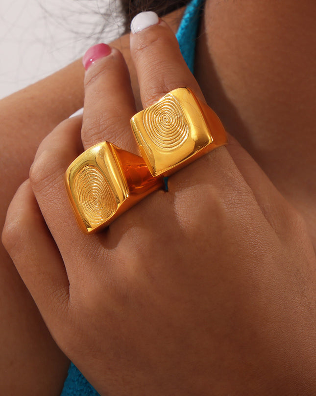 Latina Ring