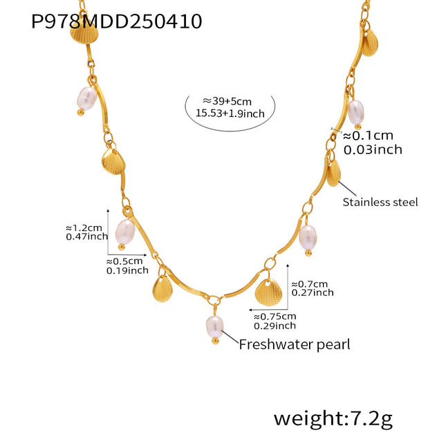 Lia Necklace