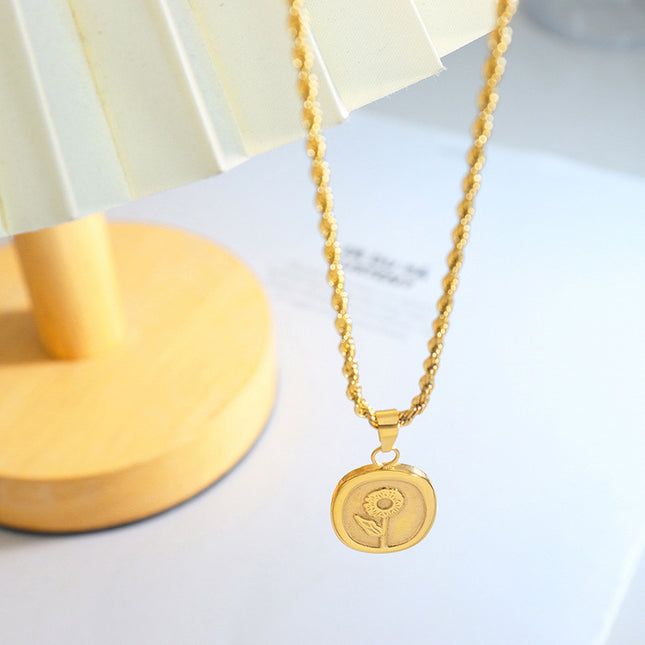Lara Necklace
