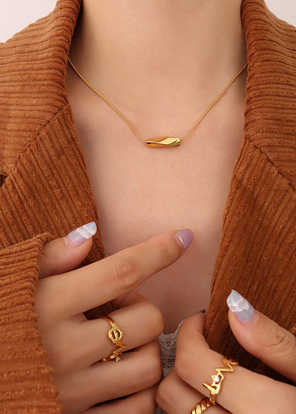 Dewden Necklace