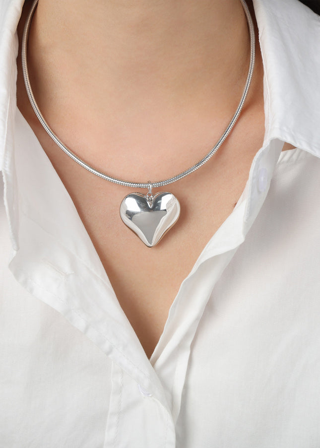 Femme Necklace