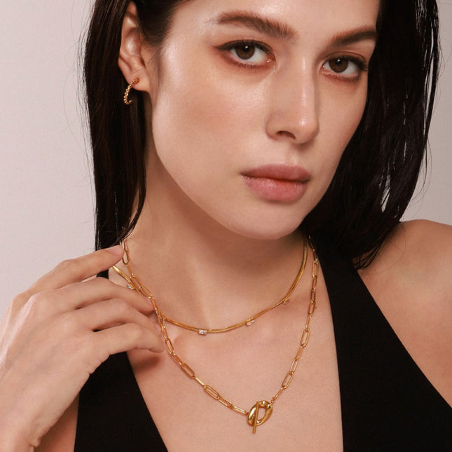 Mia Necklace