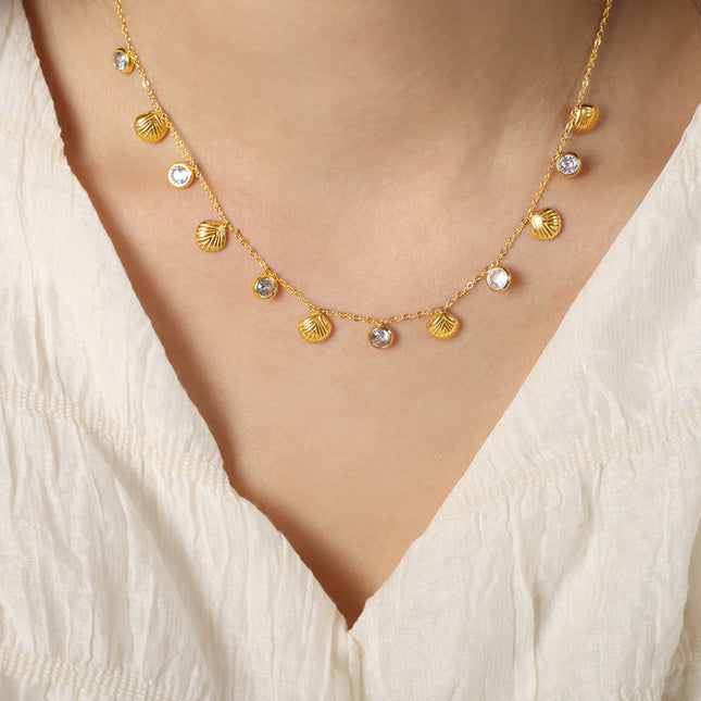 Araw Necklace