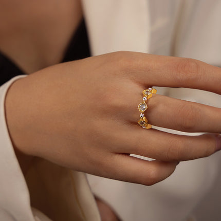 Tale Ring