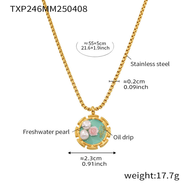 Muffin Necklace