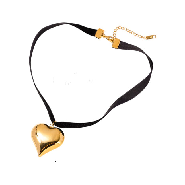 Gimme Necklace