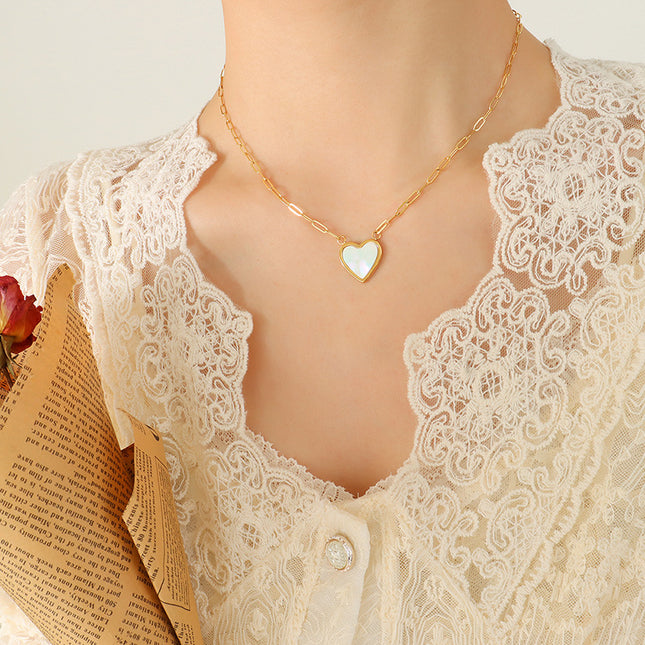 Cater Necklace