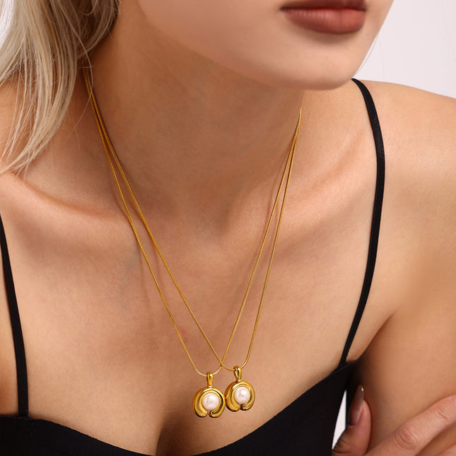Mi Li stainless steel C-shaped freshwater pearl necklace cross-border new fashion simple electroplating 18K real gold jewelry wholesale