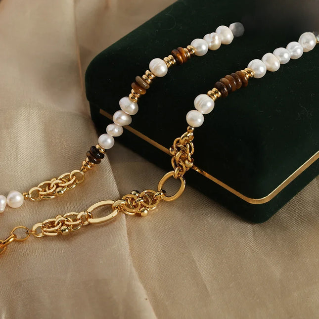Lucana Necklace