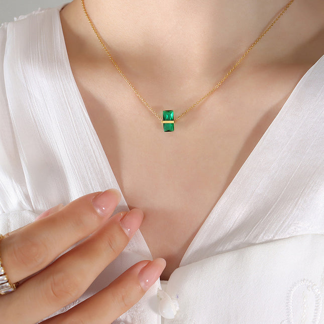 Muffin Necklace