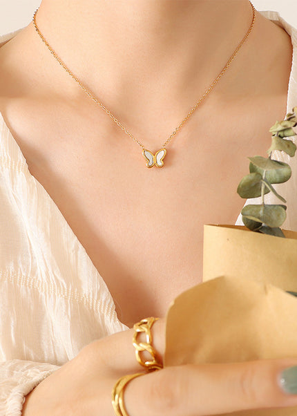 Rosette Necklace