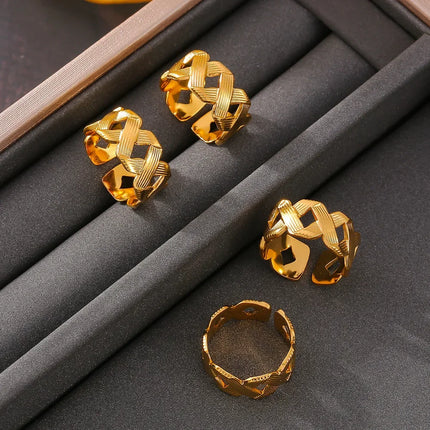 French ins cold wind simple winding texture ring titanium steel plated 18k gold personality opening adjustable ring woman
