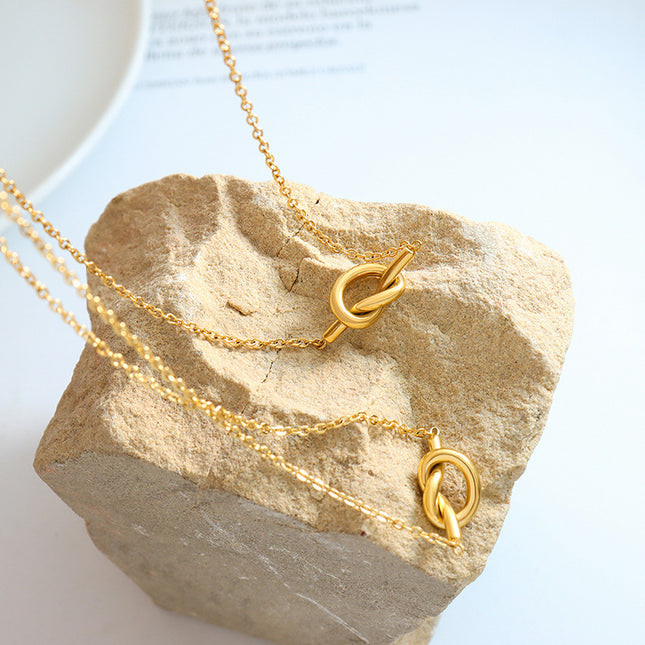 Suan Necklace