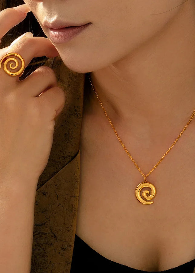 Cuddle Necklace