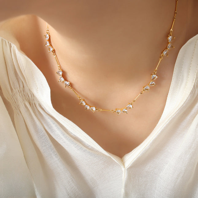 Europe and the United States do not fade love zircon titanium steel splicing design sense personality creative gold-plated necklace jewelry fashion women