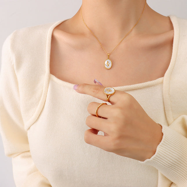 French trend ins cold wind copper material white sea shell open ring niche light luxury temperament hand ornament A316