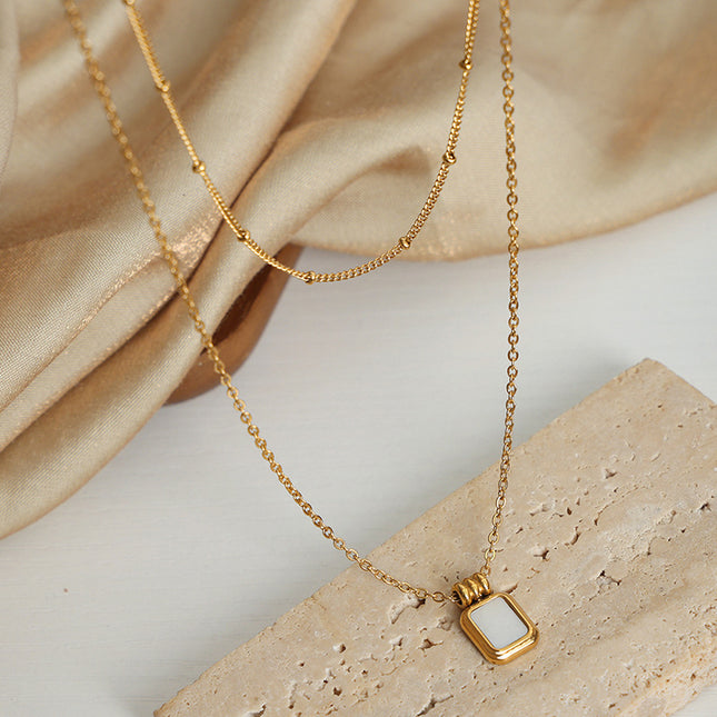 French new cross-border retro light luxury niche design white sea shell titanium steel gold-plated pendant clavicle chain necklace jewelry
