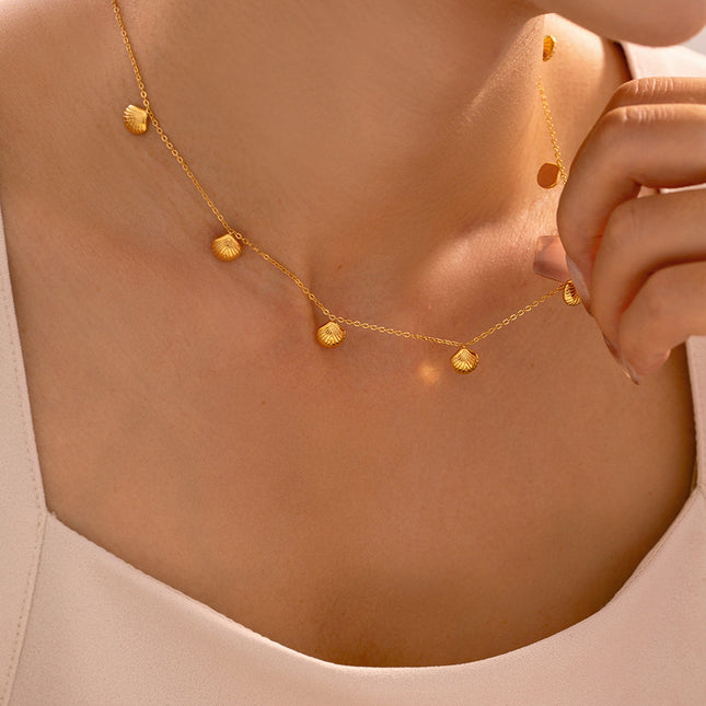 Baroque new geometric small scallop pendant necklace women's titanium steel plated 18k gold personality temperament clavicle chain ornament