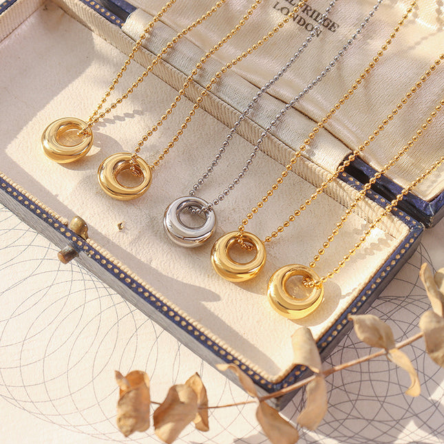 Crene Necklace