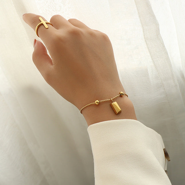 French niche jewelry pull-out buckle can adjust the size of gold brick steel bead bracelet titanium steel 18k gold bracelet E224