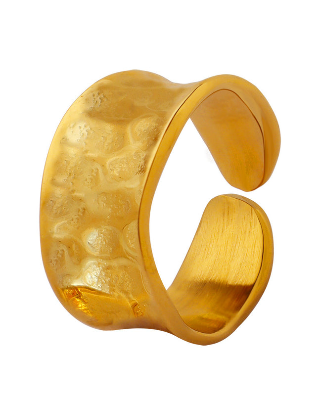 Nuzzle Ring