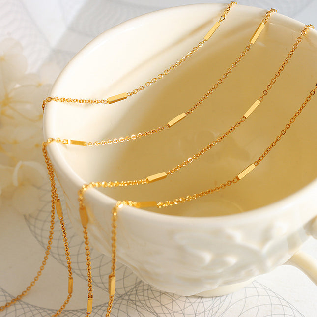 Exquisite and small Korean ins style simple splicing titanium steel gold-plated necklace trendy versatile niche design clavicle chain