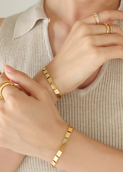 Ara Bracelet