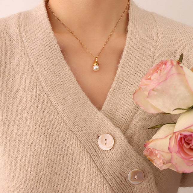Arcava Necklace