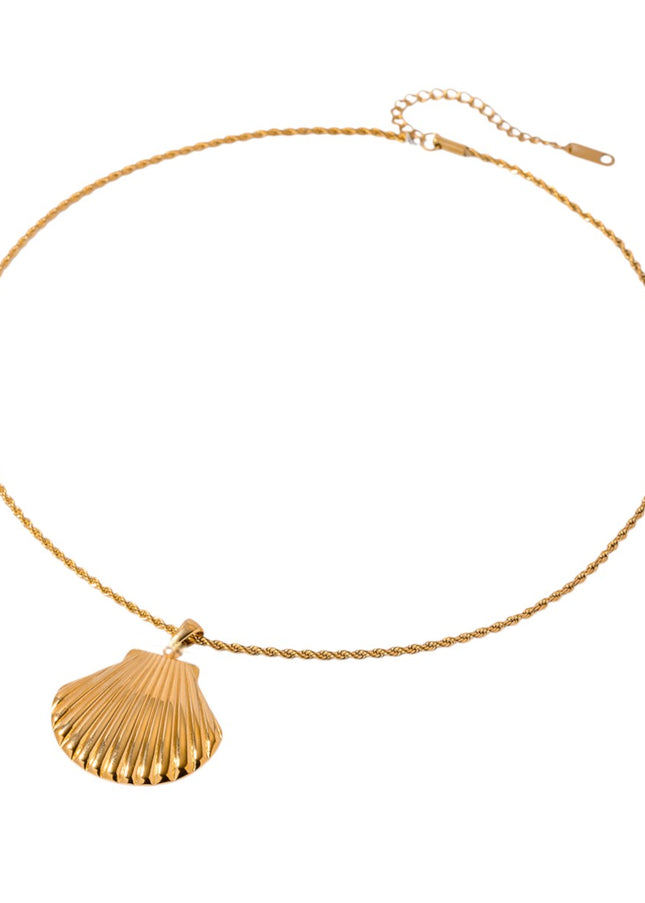 Clam Necklace