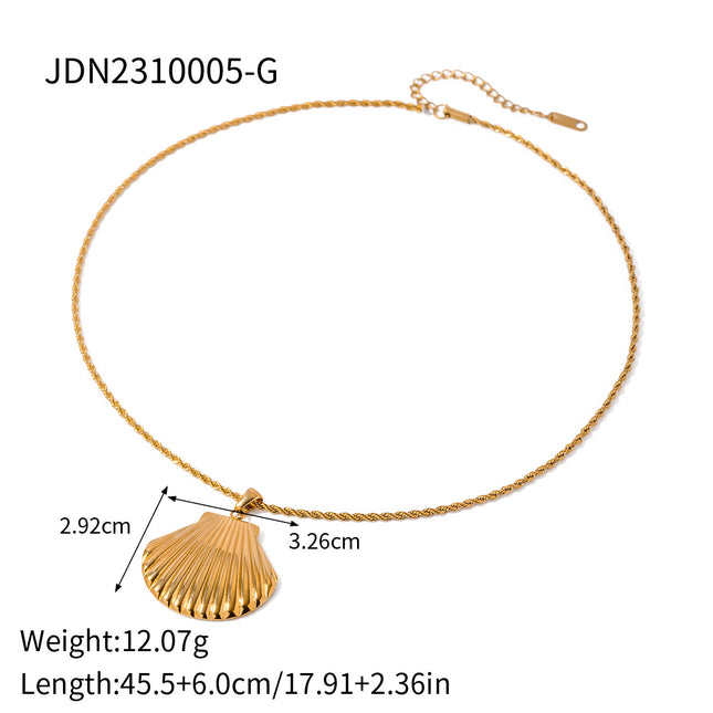 Clam Necklace