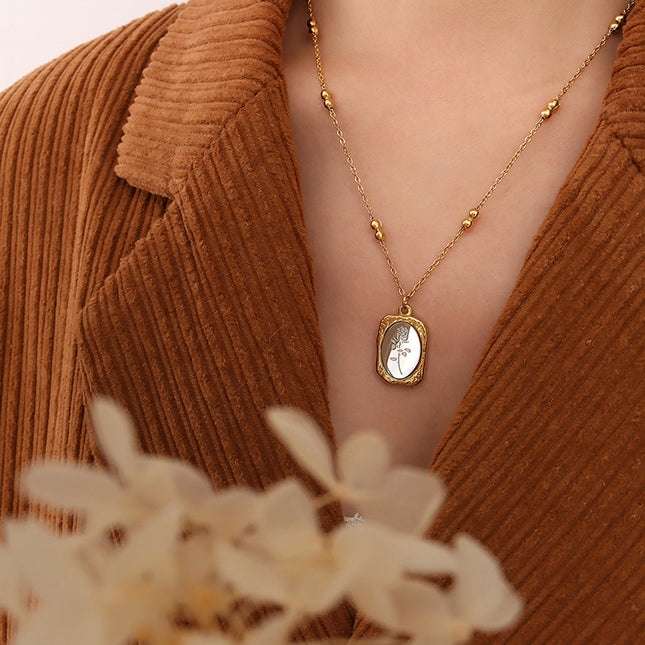 French ins cold wind light luxury magic mirror rose necklace female simple trend titanium steel plated 18K real gold clavicle chain