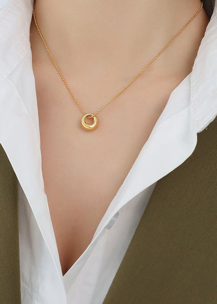 Crene Necklace