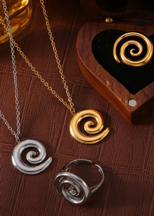 Cuddle Necklace